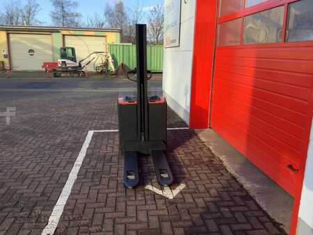 Hochhubwagen  Toyota SWE080L (6)