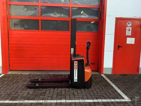 Hochhubwagen  Toyota SWE080L (8)