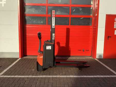 Hochhubwagen  Toyota SWE080L (3)