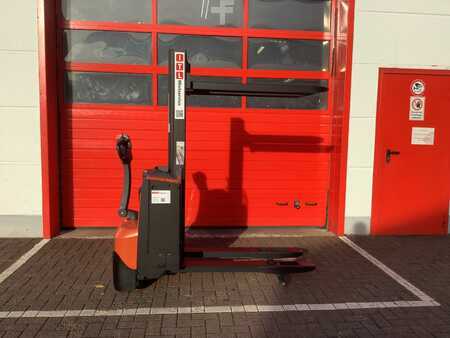 Hochhubwagen  Toyota SWE080L (4)