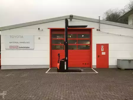 Hochhubwagen 2022  Toyota SWE145 (3)