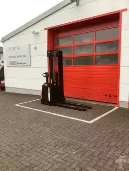 Hochhubwagen 2022  Toyota SWE145 (5)