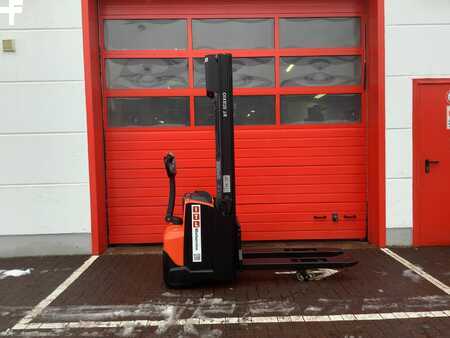 Pallestabler 2020  Toyota SWE120L (3)