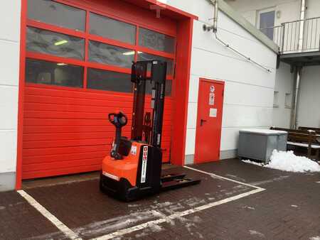 Pallestabler 2020  Toyota SWE120L (7)