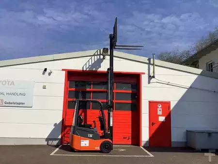 Eléctrica de 3 ruedas 2015  Toyota 7FBEST15 (3)