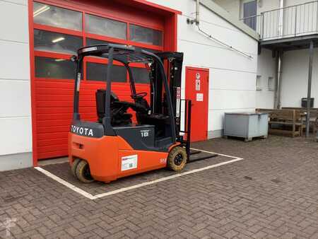 Elektromos 3 kerekű 2019  Toyota 8FBE18T (6)