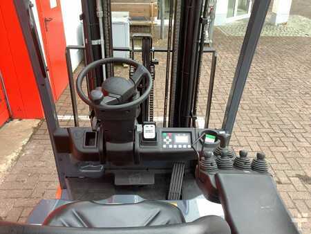 Elektromos 3 kerekű 2019  Toyota 8FBE18T (9)