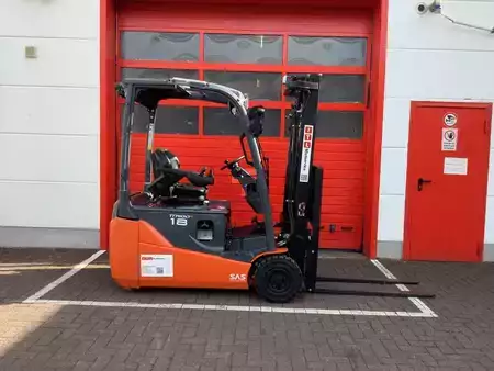 3-wiel elektrische heftrucks 2019  Toyota 8FBE18T (2)