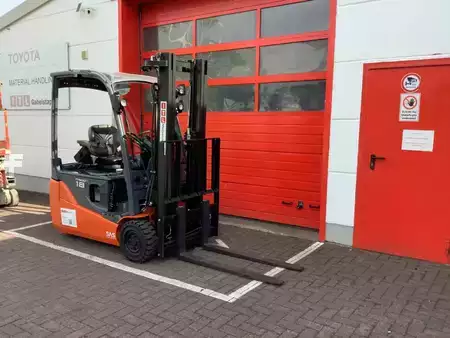 3-wiel elektrische heftrucks 2019  Toyota 8FBE18T (5)