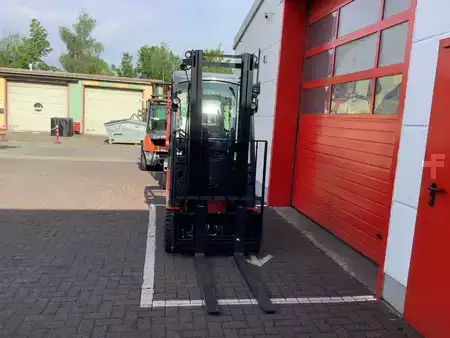 3-wiel elektrische heftrucks 2019  Toyota 8FBE18T (8)