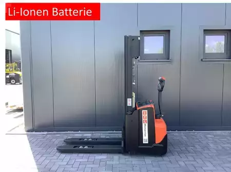 Hochhubwagen 2017  Toyota SWE120L (1)
