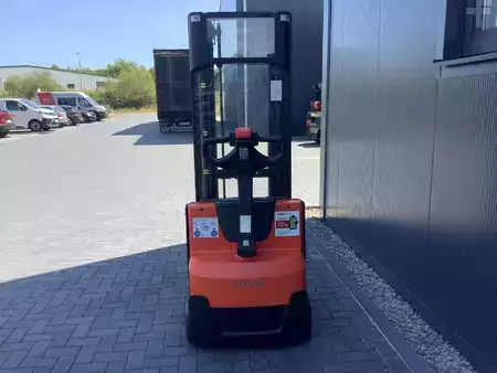 Hochhubwagen 2017  Toyota SWE120L (7)