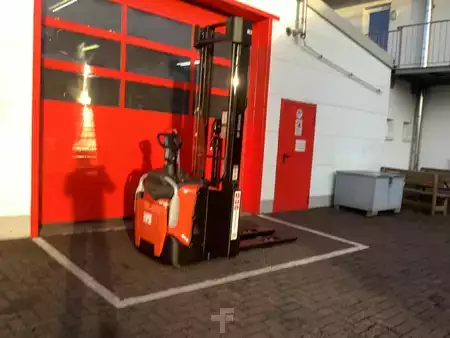 Hochhubwagen 2025  Toyota SPE140L (7)