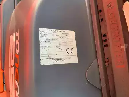 Gas gaffeltruck 2021  Toyota 8FGF25 (9)