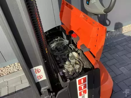 Ledstaplare gå 2021  Toyota SWE140 (7)