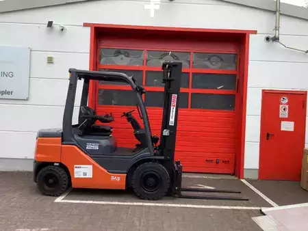 Dieselstapler 2022  Toyota 56-8FD25F (1)
