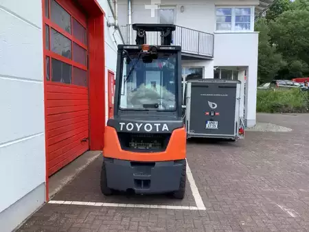 Diesel truck 2022  Toyota 52-8FDF30 (7)