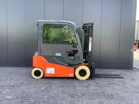 Elektrisk- 4 hjul 2019  Toyota 8FBMT25 (1)