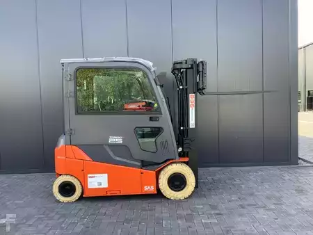 Elektrisk- 4 hjul 2019  Toyota 8FBMT25 (2)