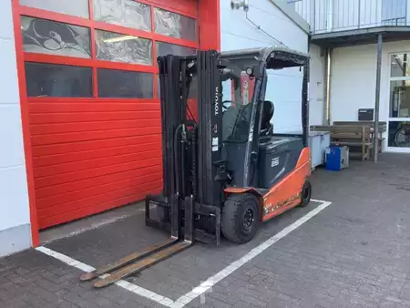 Elektro čtyřkolový VZV 2020  Toyota 8FBMT25-Export (10)