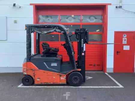 Elektro čtyřkolový VZV 2020  Toyota 8FBMT25-Export (5)