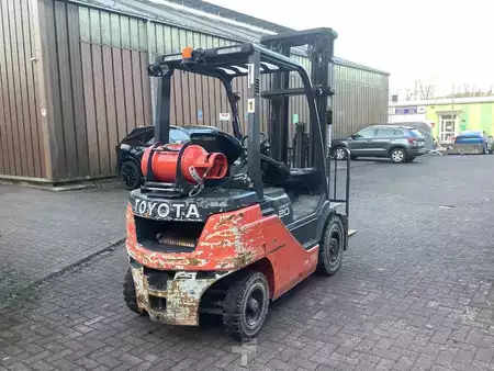 Gas gaffeltruck 2022  Toyota 06-8FGF20F-Export (7)