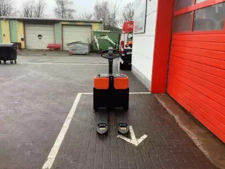 Niederhubwagen 2026  Toyota LWI160 (5)