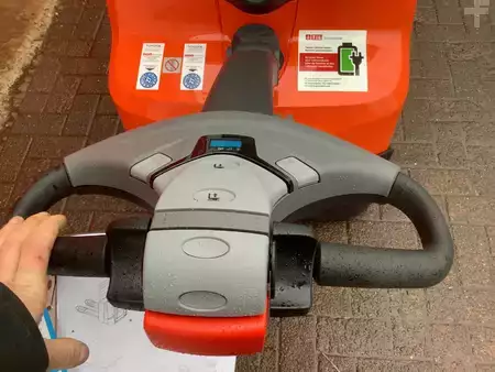 Niederhubwagen 2026  Toyota LWI160 (10)