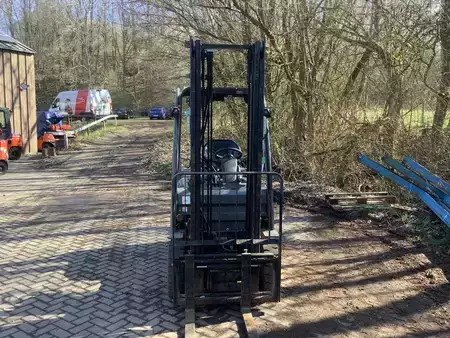 Gázüzemű targoncák 2020  Toyota 8FGF18-Export (3)