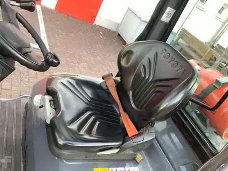 Gas gaffeltruck 2021  Toyota 8FGF25-Export (10)