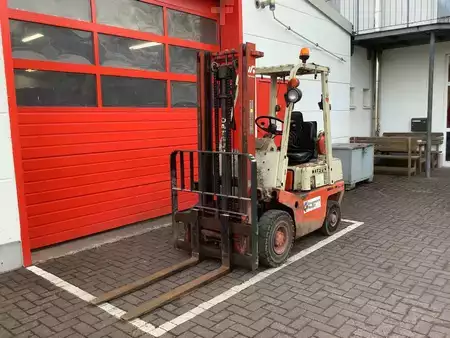 Nestekaasutrukki - [div] FO1-A18U Datsun-Export (10)