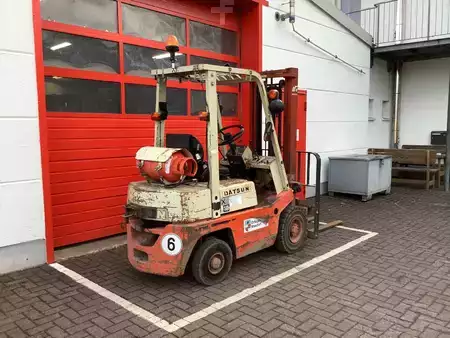 Nestekaasutrukki - [div] FO1-A18U Datsun-Export (6)