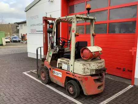 Nestekaasutrukki - [div] FO1-A18U Datsun-Export (8)