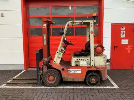 Nestekaasutrukki - [div] FO1-A18U Datsun-Export (9)