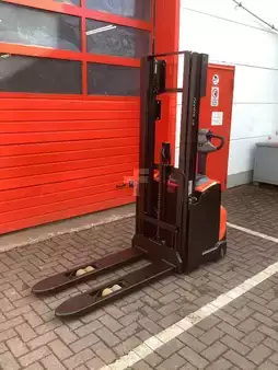 Magasemelésű béka 2026  Toyota SWE120 (10)