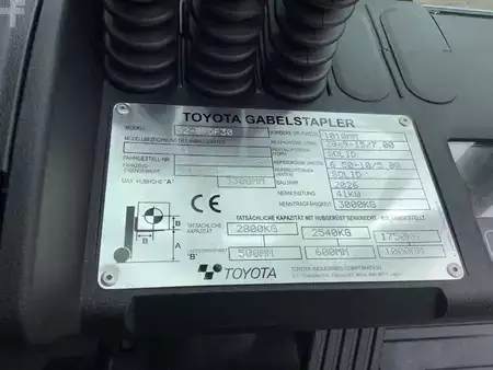 Diesel heftrucks 2026  Toyota 52-8FDF30 (9)