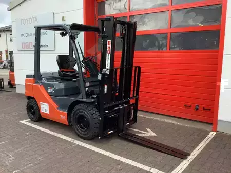 Diesel heftrucks 2026  Toyota 52-8FDF25 (3)