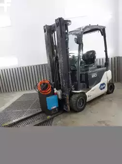 Elektro 4 Rad 2021  Toyota 8FBM20T-Export (1)