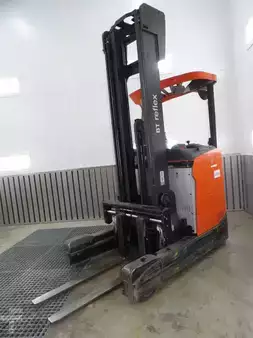 Schubmaststapler 2019  Toyota RRE200H-Export (2)