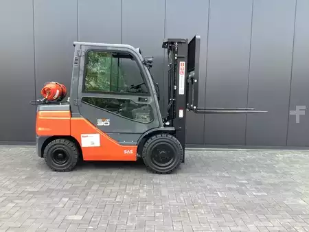 Gasoltruck 2026 Toyota 02-8FGF30 (3)