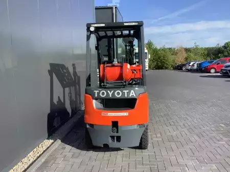 Gasoltruck 2026  Toyota 02-8FGF18 (6)