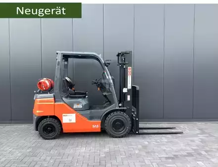 Treibgasstapler 2026 Toyota 02-8FGF25 (1)