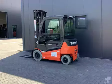 Elektryczne 4-kołowe 2026  Toyota 9FBMK25T (5)