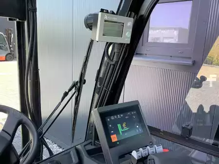 Elektryczne 4-kołowe 2026  Toyota 9FBMK25T (9)