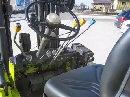 LPG heftrucks 1991  Clark C500 Y100 (2)