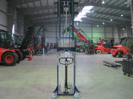 Hochhubwagen 2015  Proteus P-JA 1025 (2)