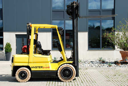 Treibgasstapler 2003  Hyster H 3-00XM (4)