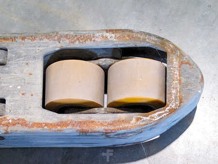 Magasemelésű béka 2016  Still EXD-SF20 (5)