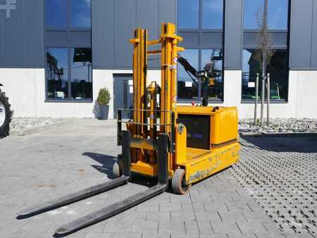 Stacker pedestre 2013  ICEM CTS 15/236F (1)