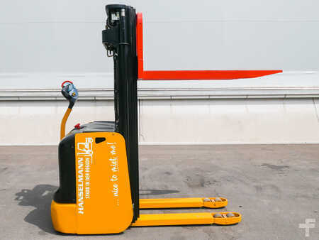 Hochhubwagen 2000  Hyster S 1.4-40 (3)